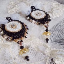 BO Black Sacred Haute-Couture ricamato con pizzo nero vintage, cristalli Swarovski, sfaccettature e perle di seme